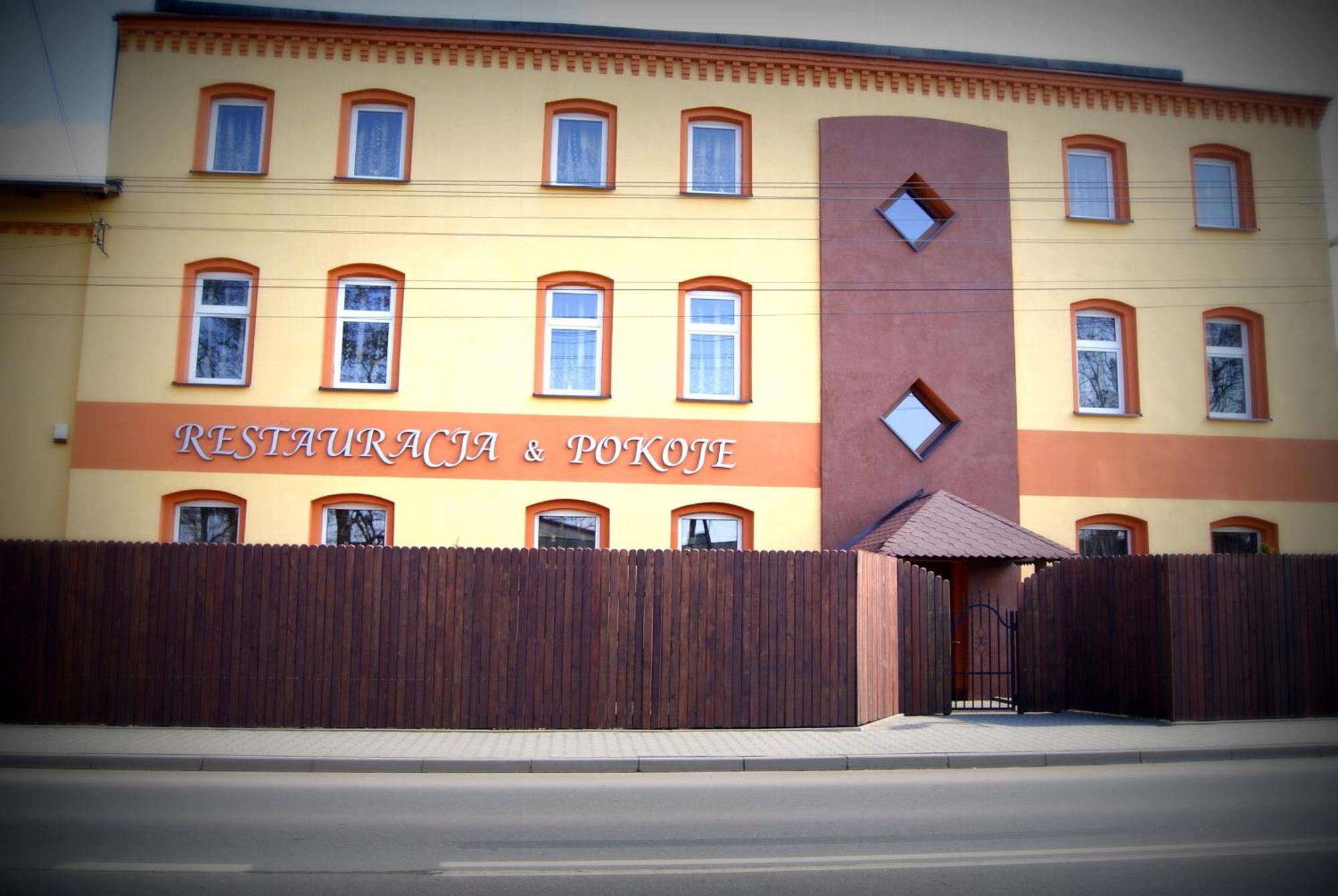 Pokoje Goscinne Kropka Tarnowskie Gory Exterior photo
